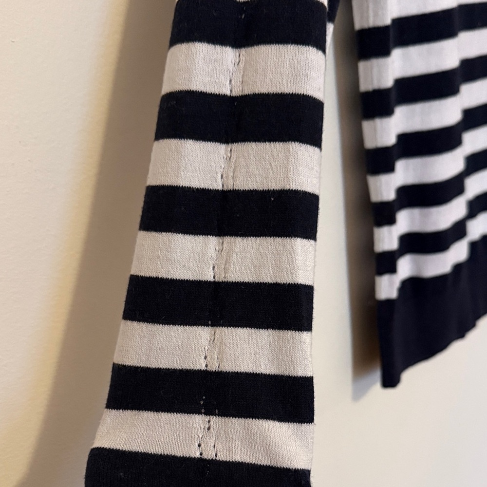 Banana Republic Navy Blue and White Striped Crew Neck Sweater - Picture 3 of 7